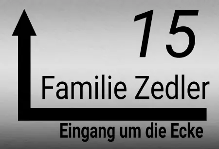 Strassen - Hausnummern Familie Zedler - Eingang um die Ecke Bild